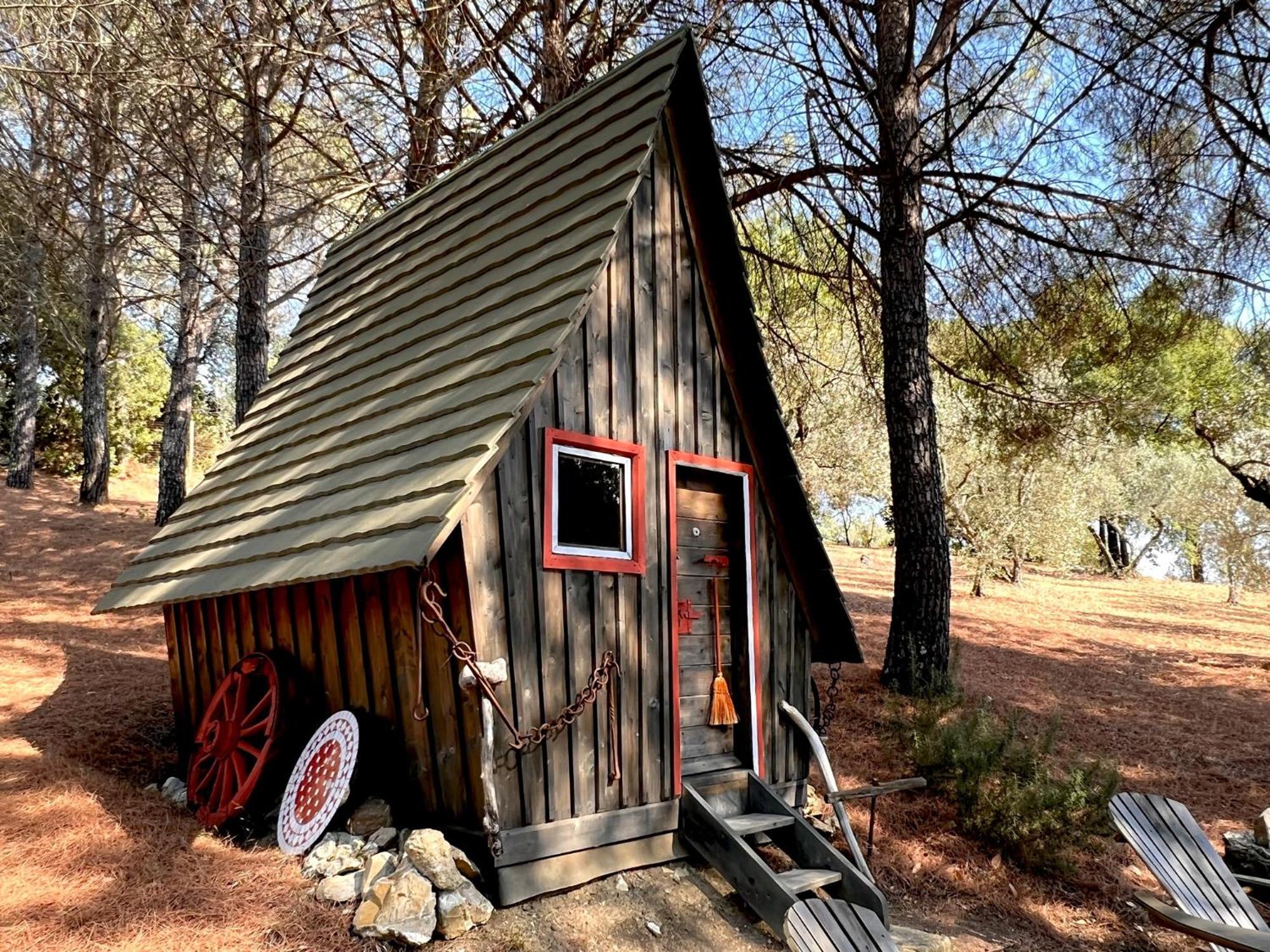 Agriturismo Pereti 로카테데리기 외부 사진